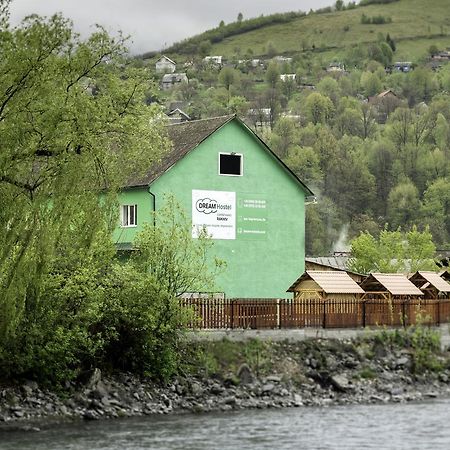 Dream Hostel Carpathians Rachiv Esterno foto