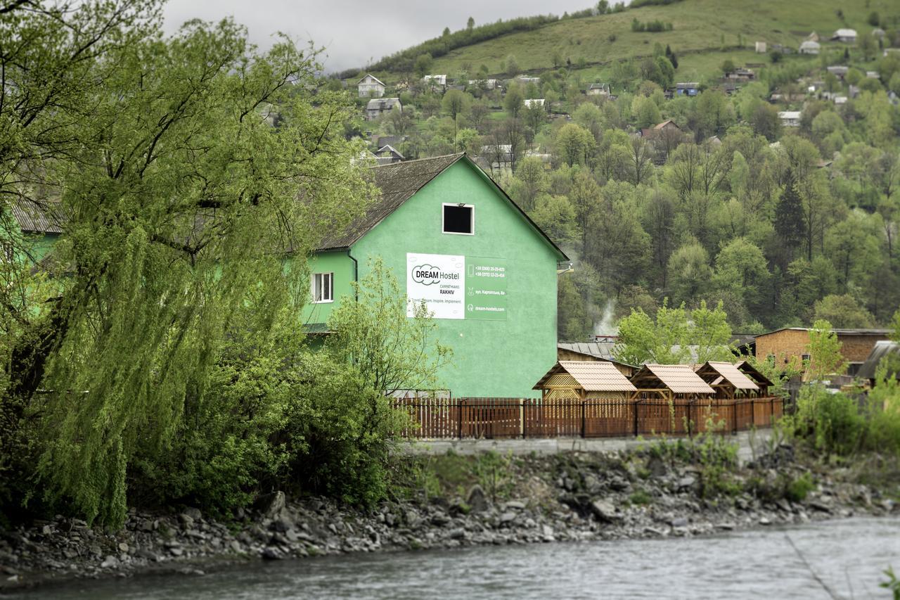 Dream Hostel Carpathians Rachiv Esterno foto
