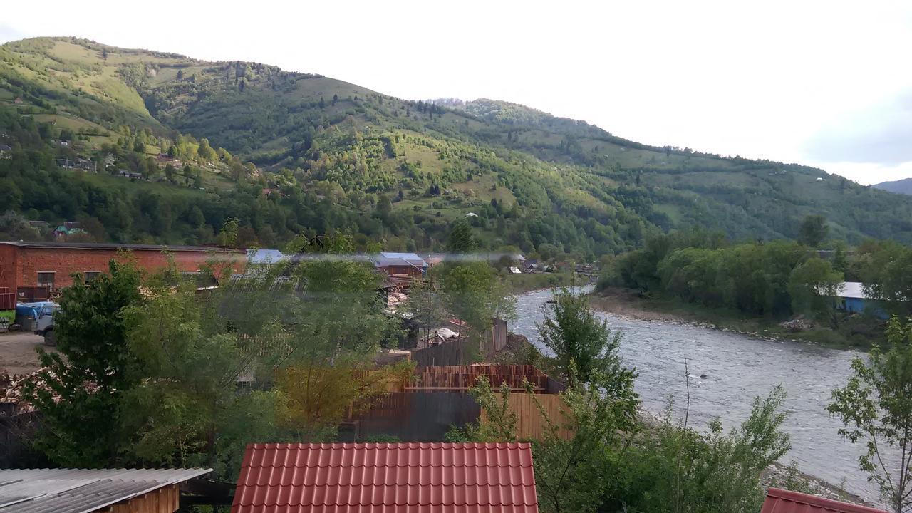 Dream Hostel Carpathians Rachiv Esterno foto