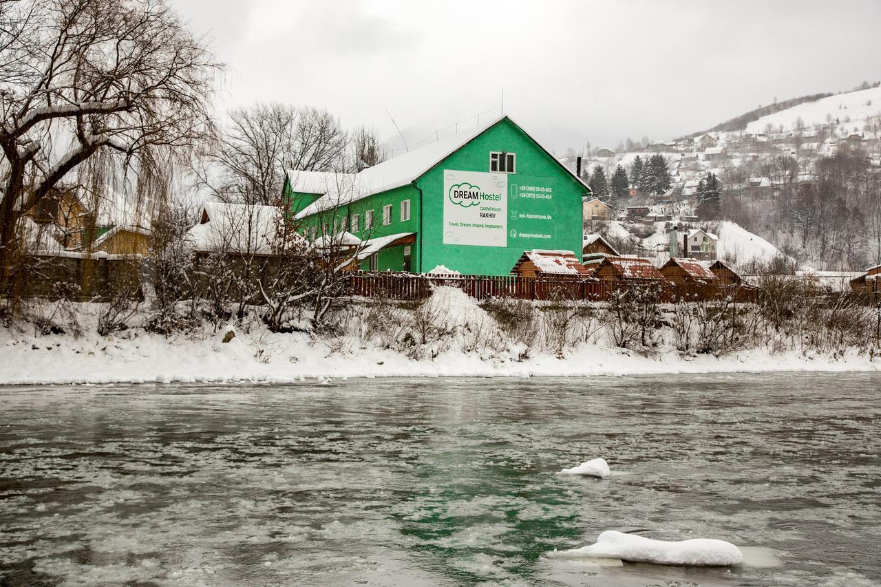 Dream Hostel Carpathians Rachiv Esterno foto